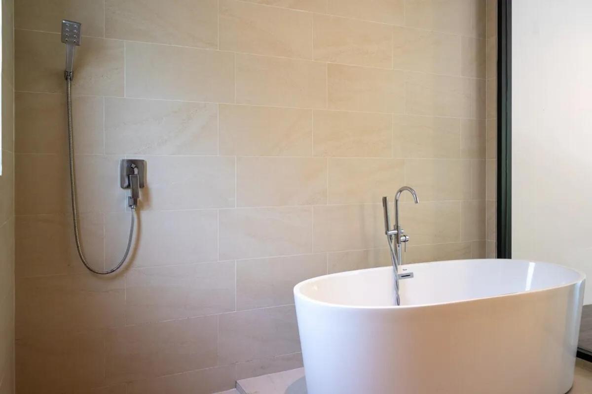 Villa Lola 2Br - Private Infinity Pool & Sea View Chaweng Plajı Dış mekan fotoğraf